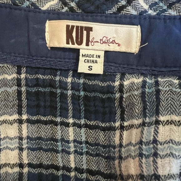 KUT from the Kloth size S Flannel button up - Picture 4 of 5